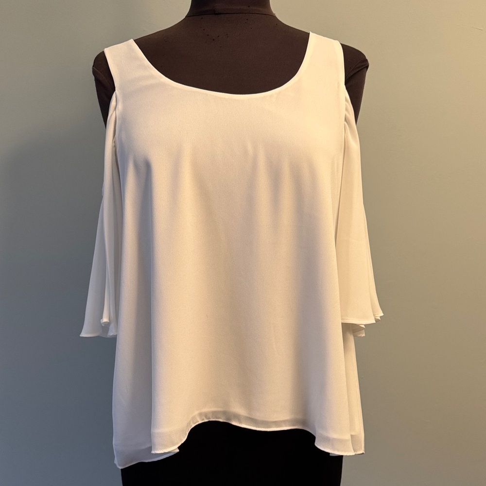 Chelsea28 White Cold Shoulder Chiffon Top